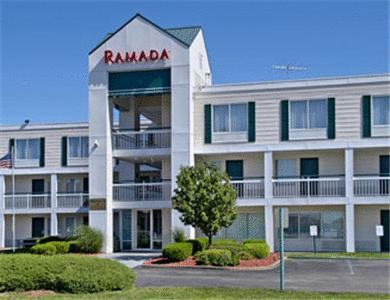 Ramada Airport North Hotel Bridgeton Exterior photo